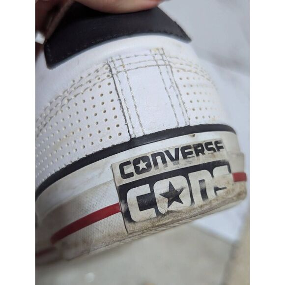 Converse Men's 10.5 White Leather Low Top Retro Style Sneaker - Picture 5 of 11